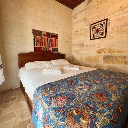 Gedik Cave Guest house