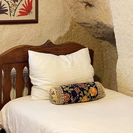 Gedik Cave Guest house