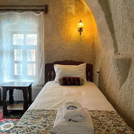 Gedik Cave 4*