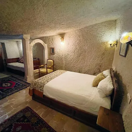 Gedik Cave 4*