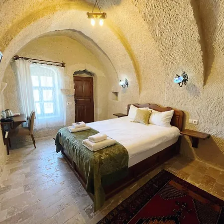 Gedik Cave 4*