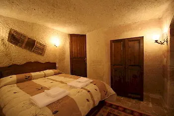 Gedik Cave Guest house