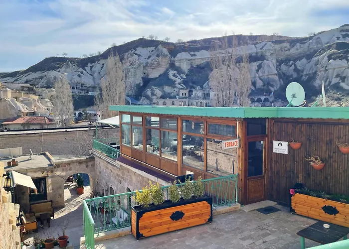 格迪克洞穴酒店 4*