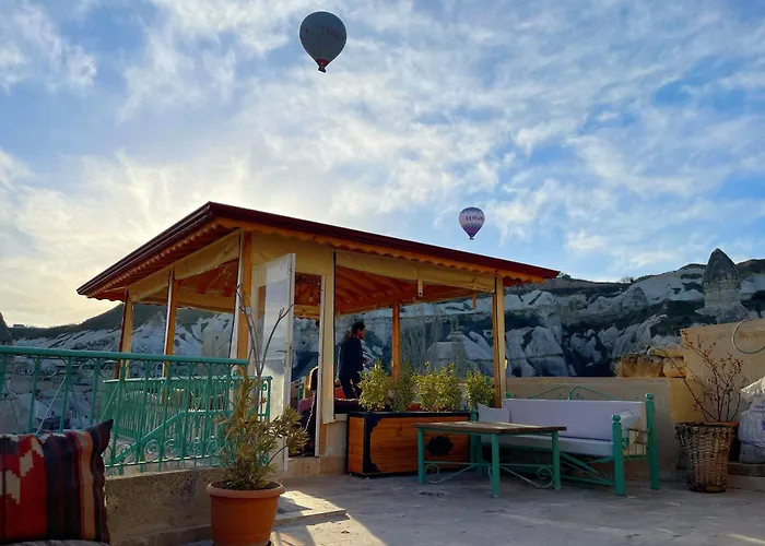 格迪克洞穴酒店 4*